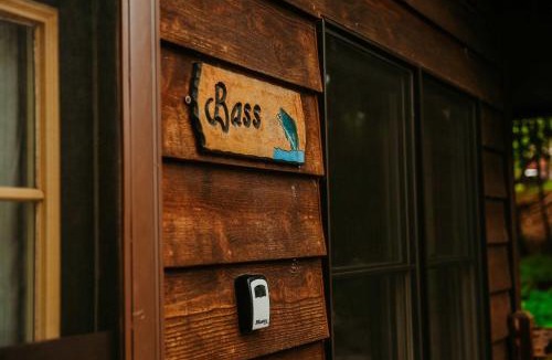 Arbor Vitae House | Old Stoney's Bass