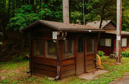Arbor Vitae House | Old Stoney's Bass