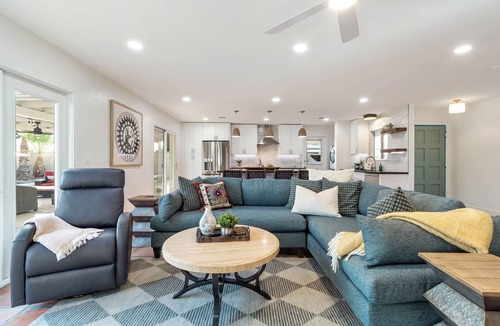 Scottsdale Estates Six House | Old Town Getaway Resort-Style Pool and Firepit Private Backyard