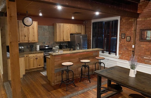 Old Town Apartment | Old Town Loft w Hanging Master Bed