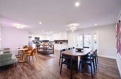 Pointe Scottsdale House | Old Town Scottsdale Retreat: 5BD, 2BA with a Pool, BBQ Grill, & More