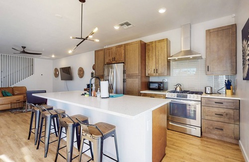 Downtown Albuquerque House | Old Town Townhomes with Rooftop Deck and Mountain Views!