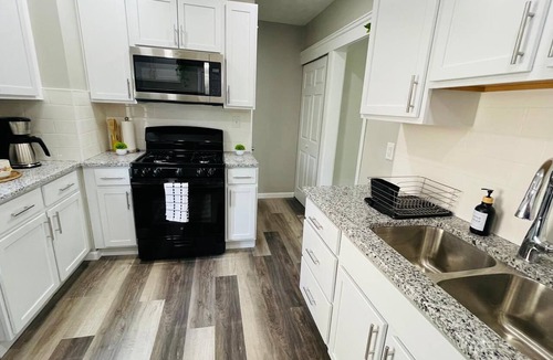 Cleveland Apartment | Olive and Sunshine CLE House