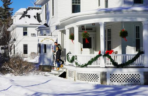 Carroll Hotel | Omni Bretton Arms Inn at Mount Washington Resort