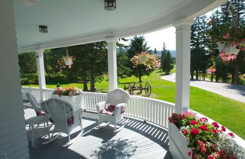 Carroll Hotel | Omni Bretton Arms Inn at Mount Washington Resort