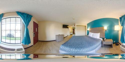 Evansville Hotel | One life studio and suites