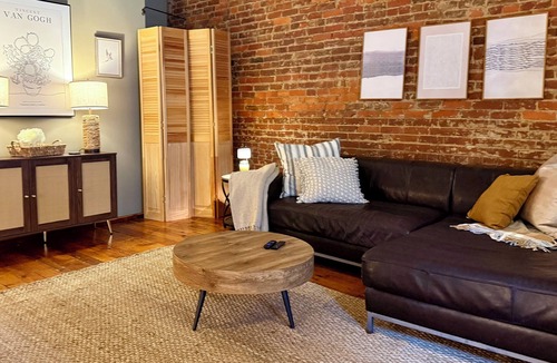 Williamsport Apartment | One of Williamsport’s Most Unique Stays – Walk Everywhere Downtown