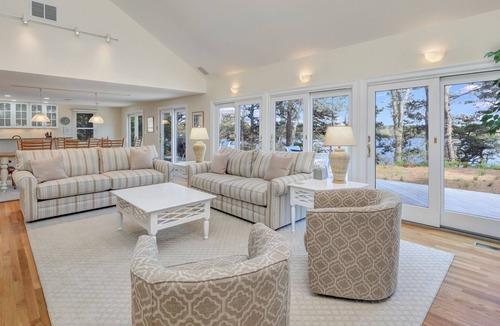Brewster House | Open Year Round- Perfect for Every Occasion or Weekend Retreat!