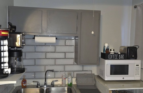 Geneva-on-the-Lake Cottage | "Oreo’s Dream – A Cozy, Dog-Lover’s Retreat!"