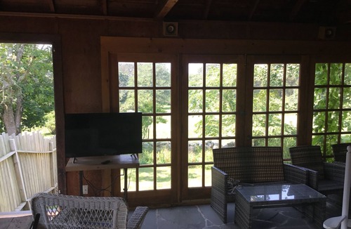Chilmark House | Orginal 1710 Farmhouse Seeks Artist, Writer, Composer or Musician