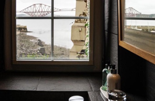South Queensferry Hotel | Orocco Pier