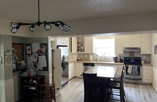 Oshkosh House | Oshkosh EAA Rental.1 mile from AirVenture