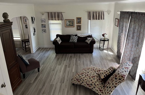 Oshkosh House | Oshkosh EAA Rental.1 mile from AirVenture