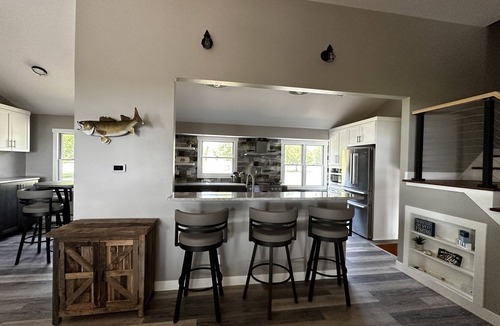 Butte Des Morts House | Oshkosh Lake Home on Lake Butte Des Morts - 5 Minutes to EAA