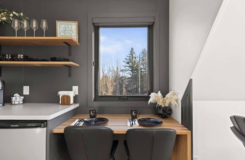 Bernard Cabin | Osprey Cabin - Ocean Front Acadia A Frame Cabin
