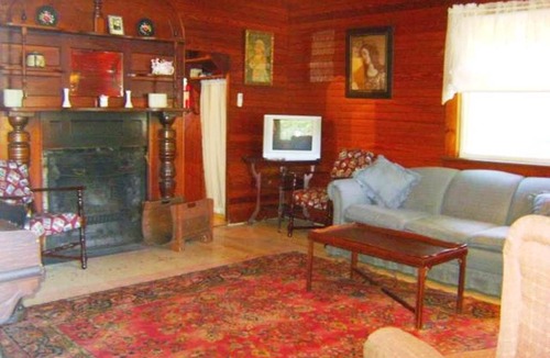 Waterboro House | Ossipee Lake house, pet friendly