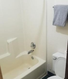 Stillwater Apartment | OSU 2 Queen Beds Hotel Room 204 Booking