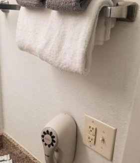 Stillwater Apartment | OSU King Bed Hotel Room 206