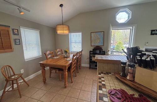 Otter Creek Cottage | Otter Creek - Close to Bar Harbor - away from the crowds - walk to Acadia!