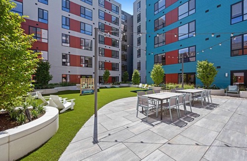 Revere Apartment | Outstanding Revere Studio w/EV Charging, Pool, Gym & W/D, by Blueground
