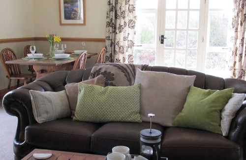 Morpeth Cottage | Owl Cottage High Weldon