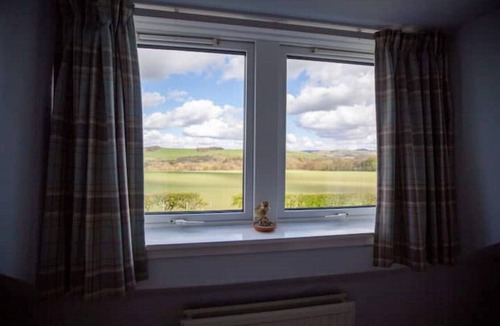 Jedburgh Cottage | Owl Cottage, in Rural Farm Location with Games Room