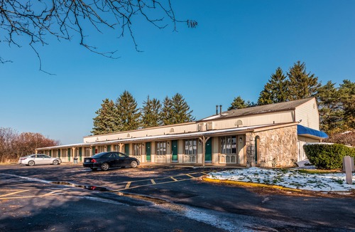Wadsworth Hotel | OYO Hotel Wadsworth Oh I-76