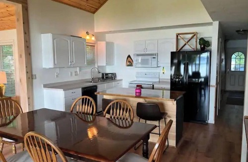 Ossipee Cabin | P&P Lakeside Lodge