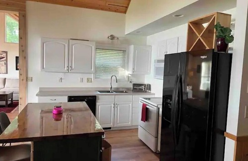 Ossipee Cabin | P&P Lakeside Lodge