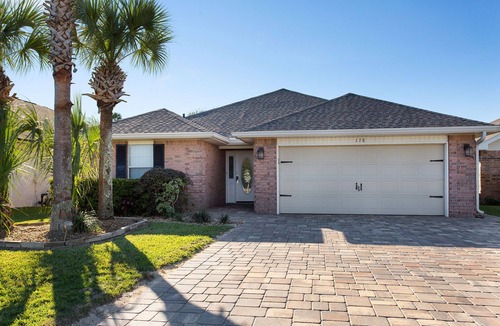 Miramar Beach House | Palm Breeze II - Heated Pool, Private Beach Access, Complimentary Beach Service!