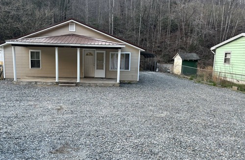 Sarah Ann House | Papa Bear's Den! “The perfect location to visit the trails”