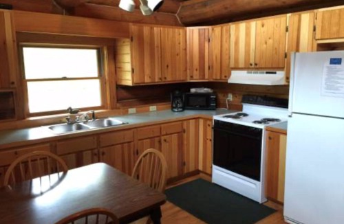 Drummond Cabin | Papins Resort Woods Cabin