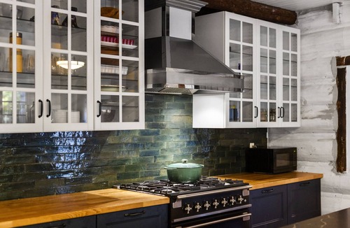 Northport Cabin | Paradesia Cove Summar