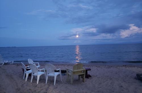 Tawas City House | Paradise Beach resort
