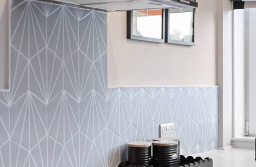 Loanhead House | Paradykes House - Free Parking & Garden