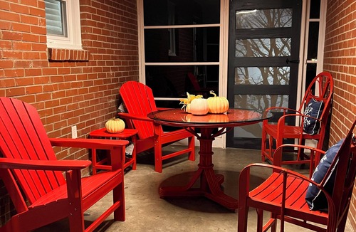 Chickasaw House | Park View, Near Downtown, Attractions, WiFi