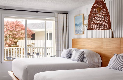 South Yarmouth Hotel | Parker Beach Lodge