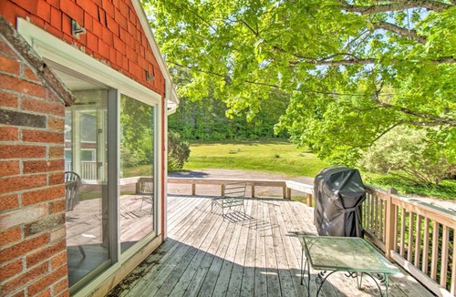 Parsonsfield House | Parsonsfield Vacation Rental Near Skiing & Lakes!