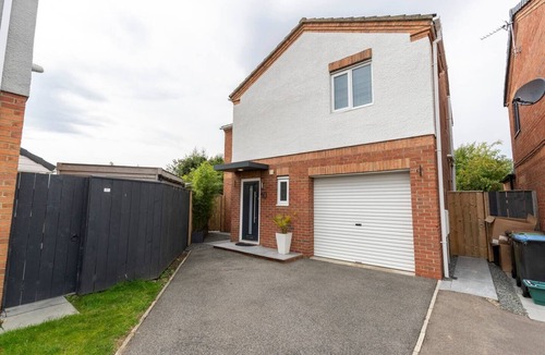 Shildon House | Pass the Keys | 4-Bed Home with Garden & Parking | Near Durham