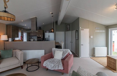 Whitley Bay House | Pass the Keys | Cozy 2-Bed Lodge by the Sea – Whitley Bay Retreat