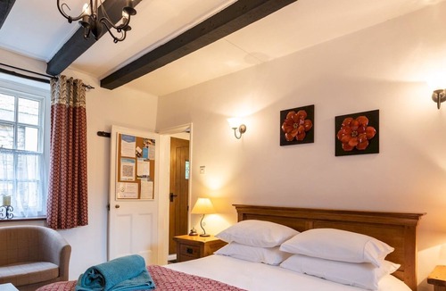 Staindrop House | Pass the Keys | The Snuggery - Super Cute Cottage in the Durham Dales