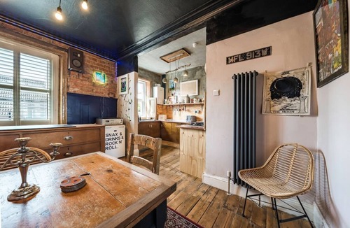 Whitley Bay Apartment | Pat’s Palace is in Whitley Bay