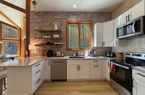 North Conway Villa | Peace In The Pines | Private North Conway Retreat