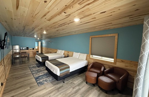 Cass Lake Hotel | Peaceful 1-bedroom hotel with AC in charming Cass Lake, Hotel 3