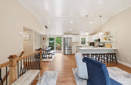 East Dennis House | Peaceful 2-bedroom house with AC in charming Dennis