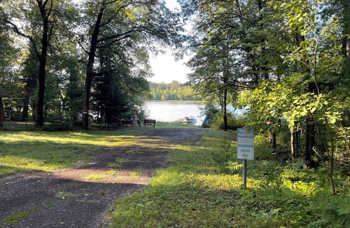 Danbury Cabin | Peaceful 3-bedroom cabin with AC in charming Danbury with Lake 26 access