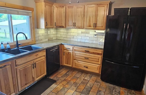 Marne House | Peaceful 3-bedroom dog-friendly house on 2.5 acres between GR and Allendale