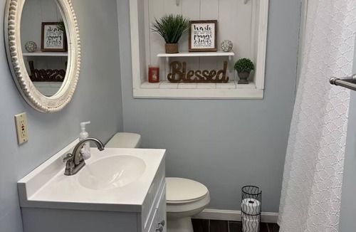 Vincent Other | Peaceful 3-bedroom farmhouse near Ted River Gorge