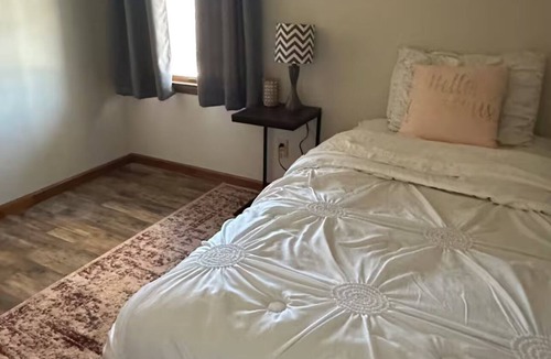 Vincent Other | Peaceful 3-bedroom farmhouse near Ted River Gorge
