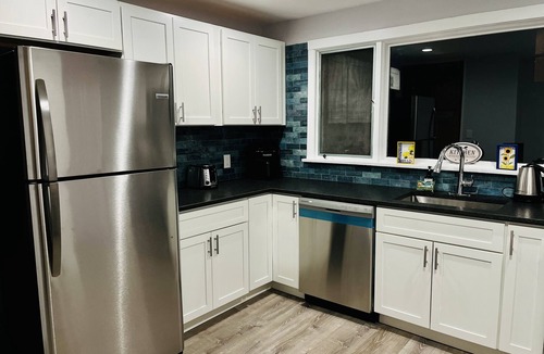 Medford Apartment | Peaceful, bright family home near Hospitals, Encore casino, T station.